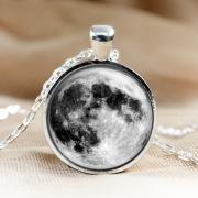 Full Moon Glass Pendant Moon Necklace,Pendants.Photo Jewelry.picture Pendant Photo Necklace Moon Jewelry handmade (HD64)