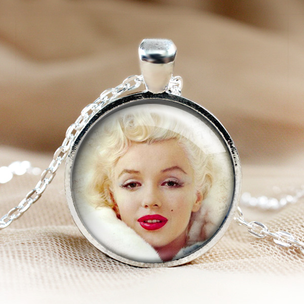 Marilyn Monroe Glass Pendant Necklacemarilyn Monroe Pendantsphoto Jewelrypicture Pendant 8528